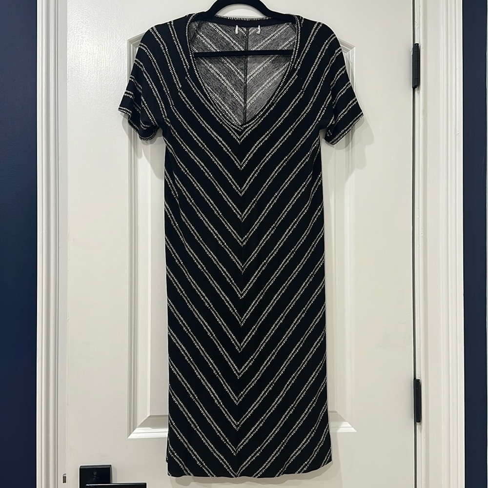 Black and white maternity dress